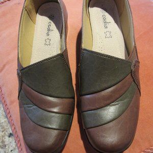WOMEN'S "CODIA" LEATHER SHOES SIZE 8.5 MED.